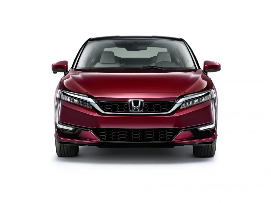  Honda Clarity Fuel Cell 2016 года  (US) (фото 2 из 40)